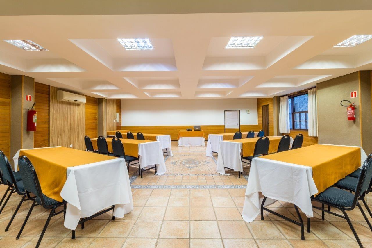 La Dolce Vita Park Hotel - Proximo A Curitiba Сан-Жозе-дус-Пиньяйс Экстерьер фото